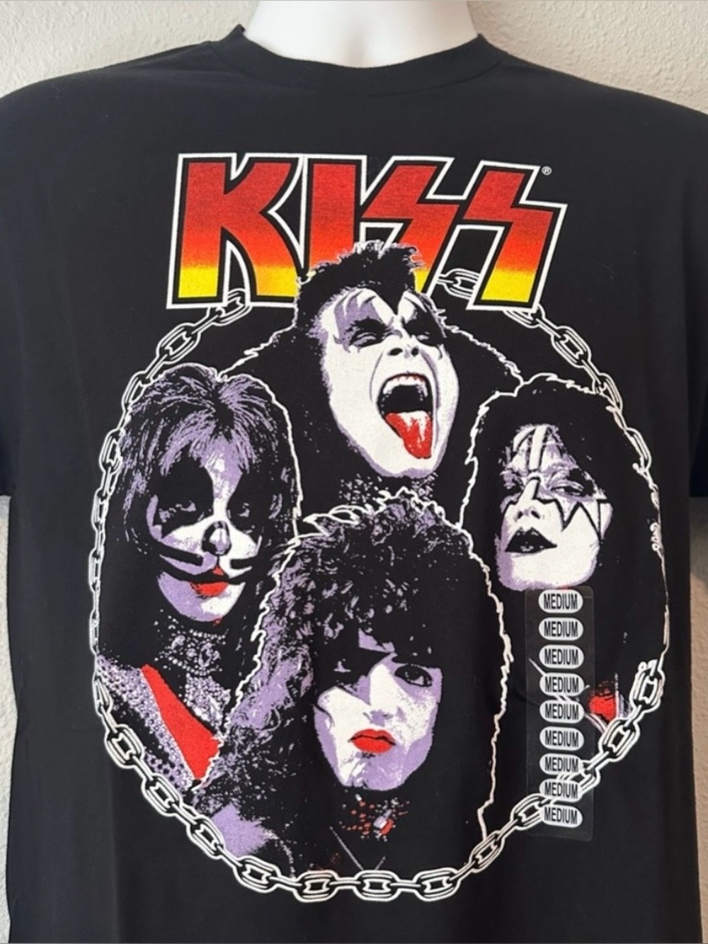 KISS Men’s Black Graphic Tshirt NWT Size M